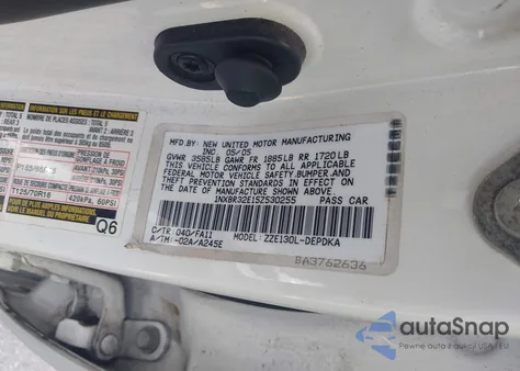 2005 Toyota Corolla Ce/Le/S z USA, uszkodzony, nr VIN 1NXBR32E15Z530255